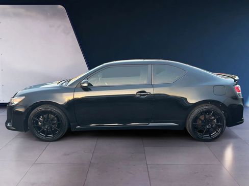 Used 2015 Scion tC 2dr HB Man (Natl) image 2