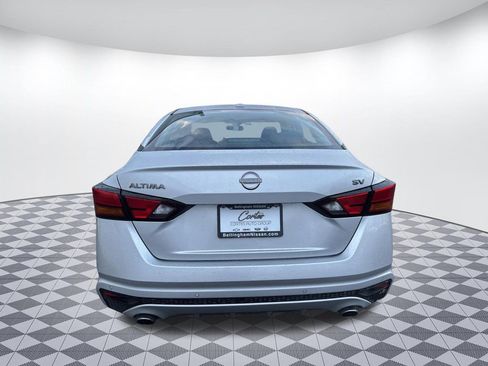 Used 2024 Nissan Altima 2.5 SV w/ SV Premium Package image 6