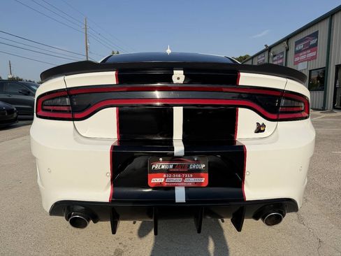 Used 2019 Dodge Charger Scat Pack w/ Plus Group RWD image 33