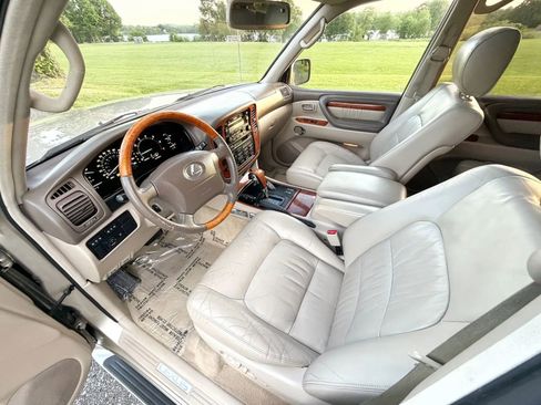Used 2001 Lexus LX 470 4WD image 58