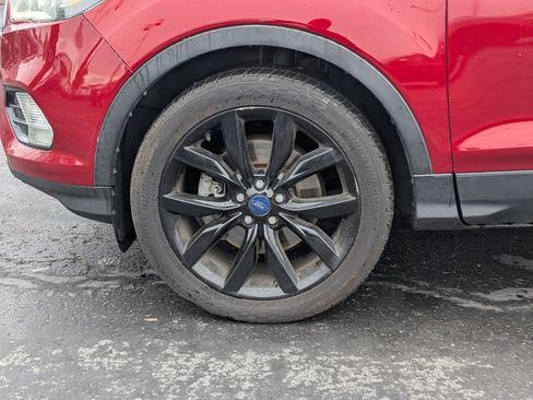 Used 2017 Ford Escape Titanium AWD/4WD image 13