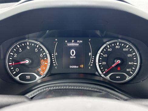 Used 2016 Jeep Renegade Sport w/ Power & Air Group image 11