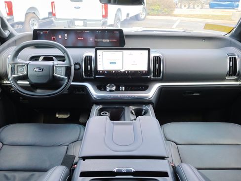 Certified 2025 Ford Expedition Max Platinum w/ Stealth Appearance Package image 23