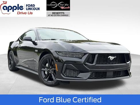 Used 2025 Ford Mustang GT RWD image 1
