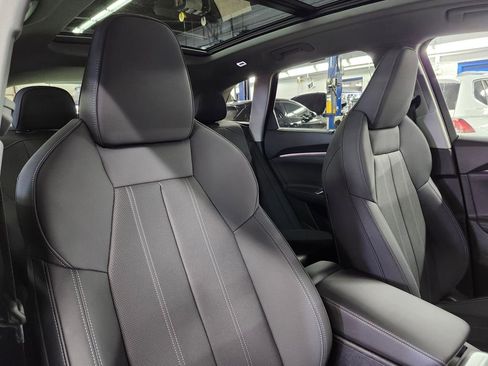 Used 2025 Audi Q5 Premium Plus w/ Premium Plus image 14