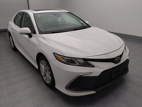Used 2021 Toyota Camry LE w/ Audio Upgrade Package image 13