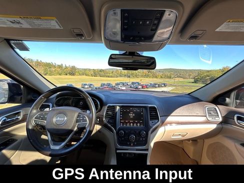 Used 2015 Jeep Grand Cherokee Overland image 24