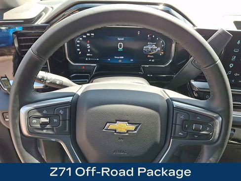 Used 2026 Chevrolet Silverado 2500 LT AWD/4WD image 4