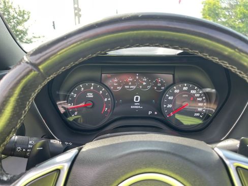 Used 2018 Chevrolet Camaro SS RWD image 19
