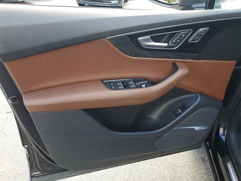 Used 2019 Audi Q7 3.0T Premium Plus w/ Premium Plus Package image 19