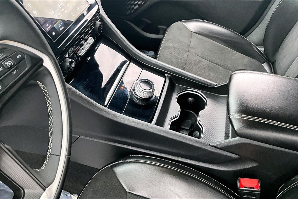 Used 2024 Jeep Grand Cherokee Altitude AWD/4WD image 15