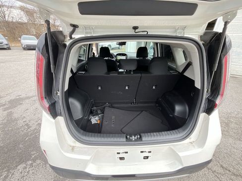 Used 2023 Kia Soul S image 23