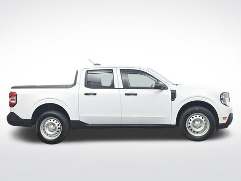 Certified 2025 Ford Maverick XL w/ Equipment Group 102A AWD/4WD image 4