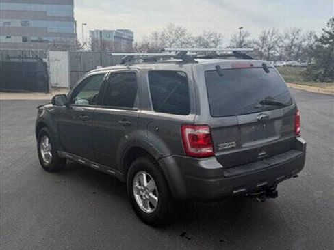 Used 2012 Ford Escape XLT AWD/4WD image 2
