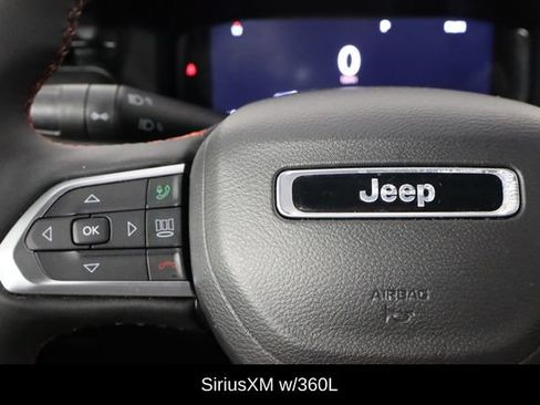 Used 2023 Jeep Compass Trailhawk w/ Trailhawk Elite Group AWD/4WD image 8