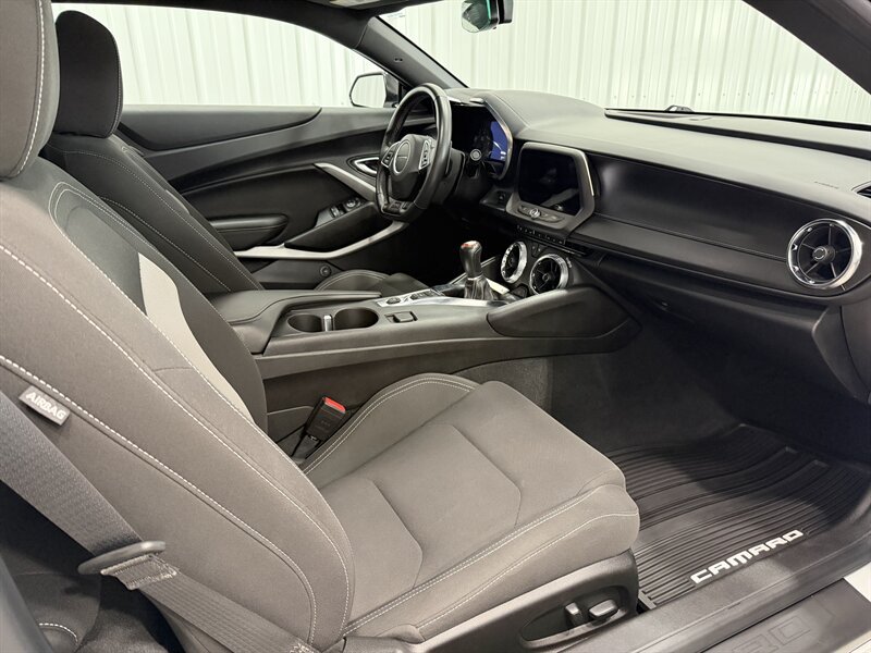 Used 2022 Chevrolet Camaro SS RWD image 14