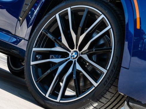 New 2026 BMW X5 M60i image 8