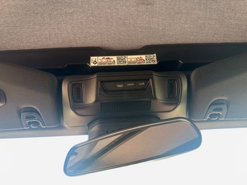 Used 2025 Jeep Wrangler Sport AWD/4WD image 26