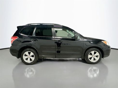 Used 2015 Subaru Forester 2.5i Limited image 8