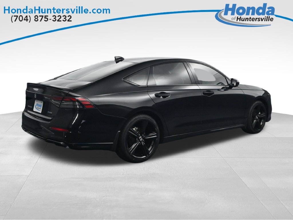 Used 2025 Honda Accord Sport image 8