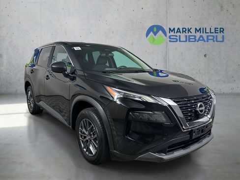 Used 2023 Nissan Rogue S AWD/4WD image 1