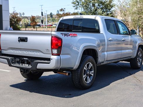 Certified 2019 Toyota Tacoma TRD Sport w/ TRD Premium Sport Package AWD/4WD image 25