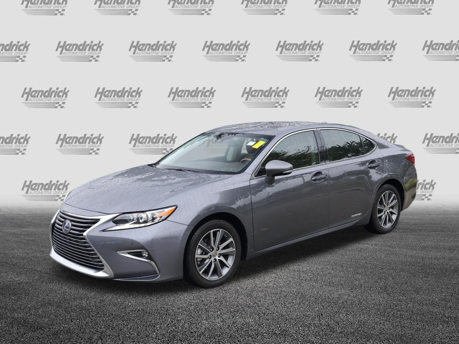 Used 2016 Lexus ES 300h w/ Luxury Package w/Wood Trim FWD image 5