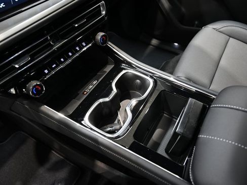 New 2026 Chevrolet Traverse LT w/ Driver Confidence Package image 19