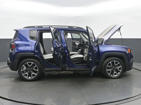 Used 2018 Jeep Renegade Latitude image 57