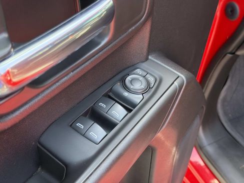 Used 2023 Chevrolet Silverado 1500 Custom AWD/4WD image 19