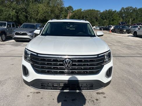 Used 2024 Volkswagen Atlas SE FWD image 16