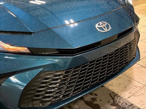 Used 2026 Toyota Camry SE image 32