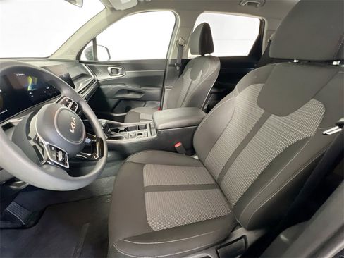 Certified 2024 Kia Sorento LX image 20