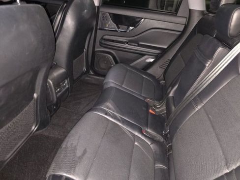 Used 2022 Lincoln Corsair Grand Touring image 10