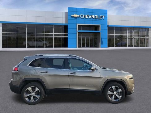 Used 2019 Jeep Cherokee Limited w/ Technology Group image 6