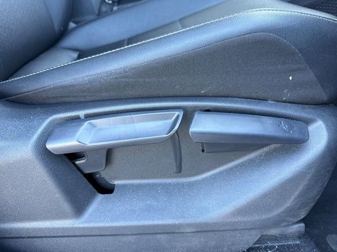 Used 2019 Volkswagen Tiguan SE AWD/4WD image 23
