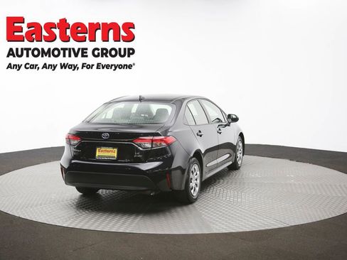 Used 2025 Toyota Corolla LE FWD image 41