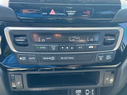 Used 2020 Honda Ridgeline RTL-E image 11