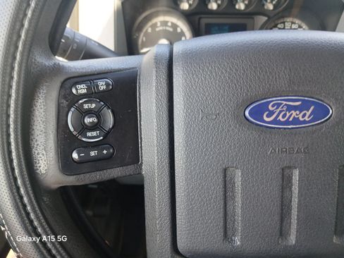 Used 2015 Ford F250 XLT w/ XLT Interior Package AWD/4WD image 19