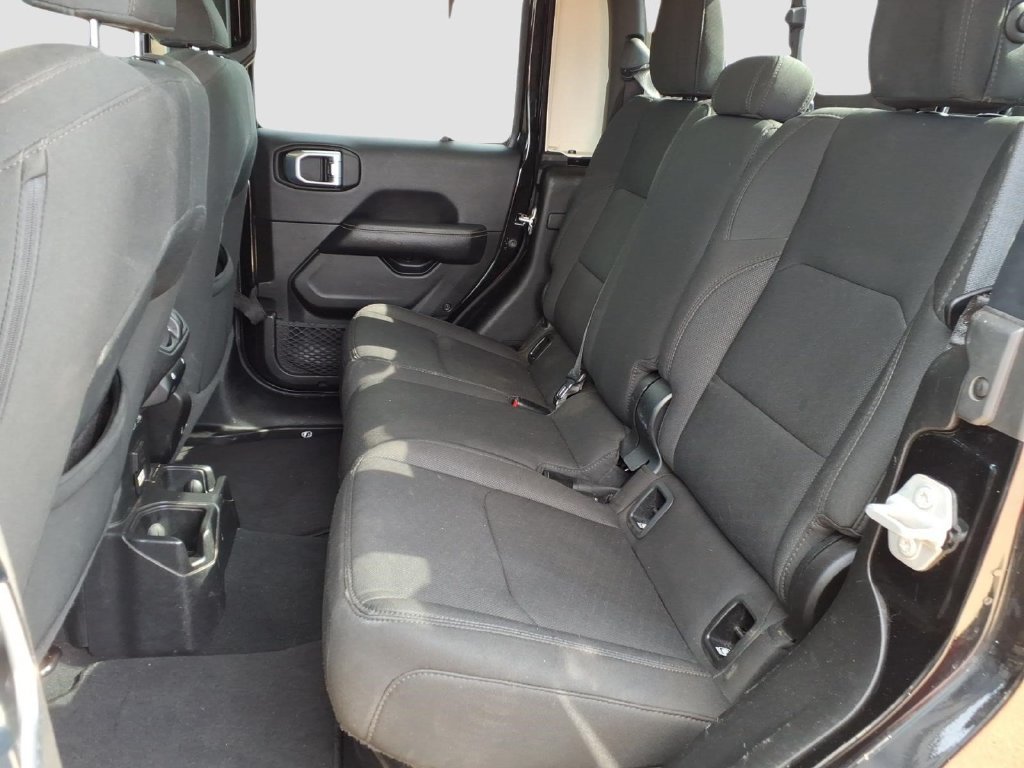 Used 2023 Jeep Gladiator Overland AWD/4WD image 24