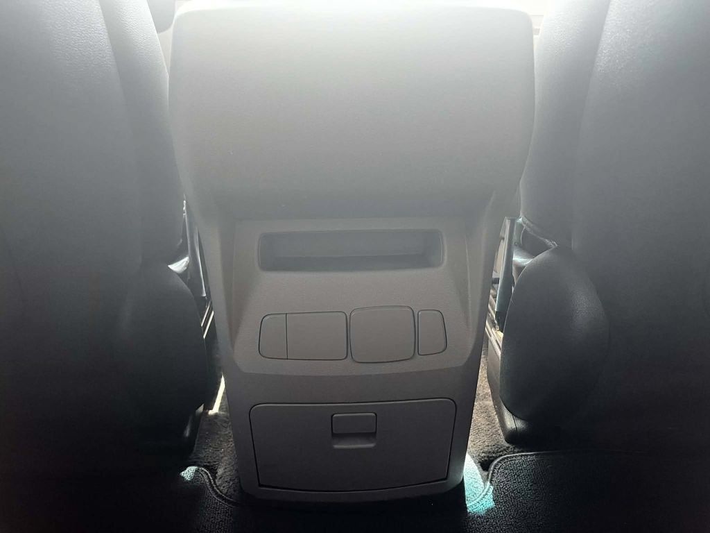Used 2019 Kia Sedona EX w/ Paint Protection Package FWD image 31