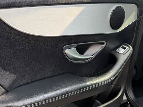 Used 2016 Mercedes-Benz C 300 4MATIC Sedan image 36