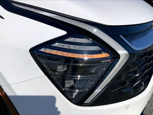 Used 2024 Kia Sportage SX image 27