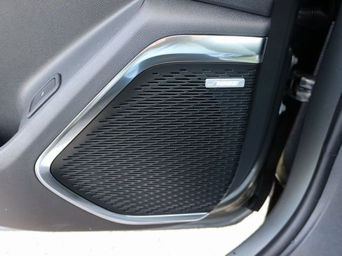 New 2026 Chevrolet Traverse RS image 18