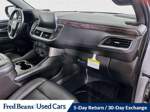 Used 2021 Chevrolet Tahoe Z71 w/ Z71 Off-Road Package AWD/4WD image 38