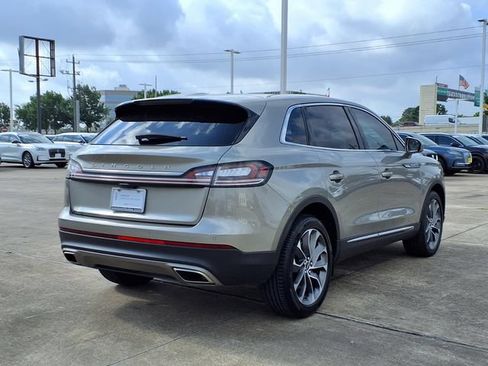 Certified 2023 Lincoln Nautilus Reserve w/ Luxury Package AWD/4WD image 2