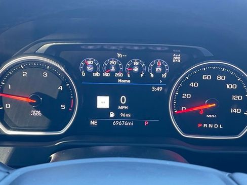 Used 2022 Chevrolet Silverado 2500 High Country image 9