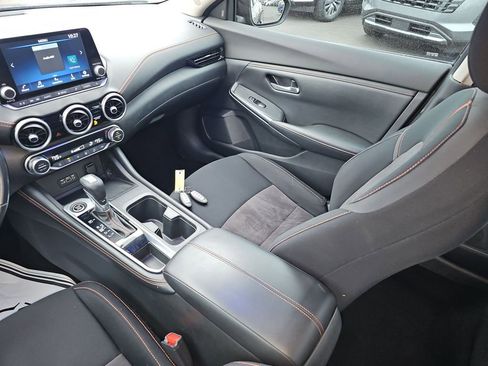 Used 2022 Nissan Sentra SR w/ Midnight Edition image 28