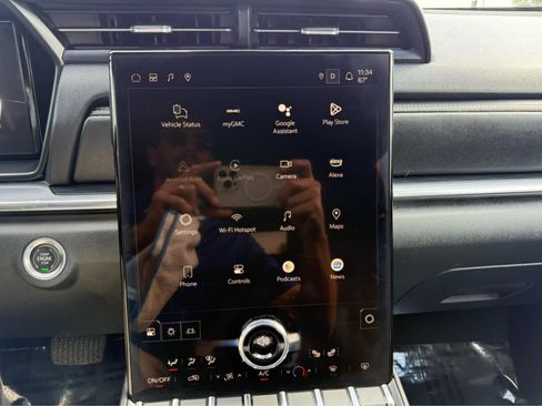 Certified 2025 GMC Terrain Elevation image 17