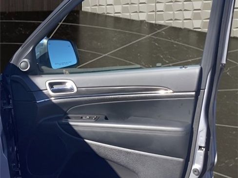 Certified 2021 Jeep Grand Cherokee Limited image 15